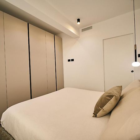 Picasso Golden House Next To Duomo Apartment มิลาน ภายนอก รูปภาพ