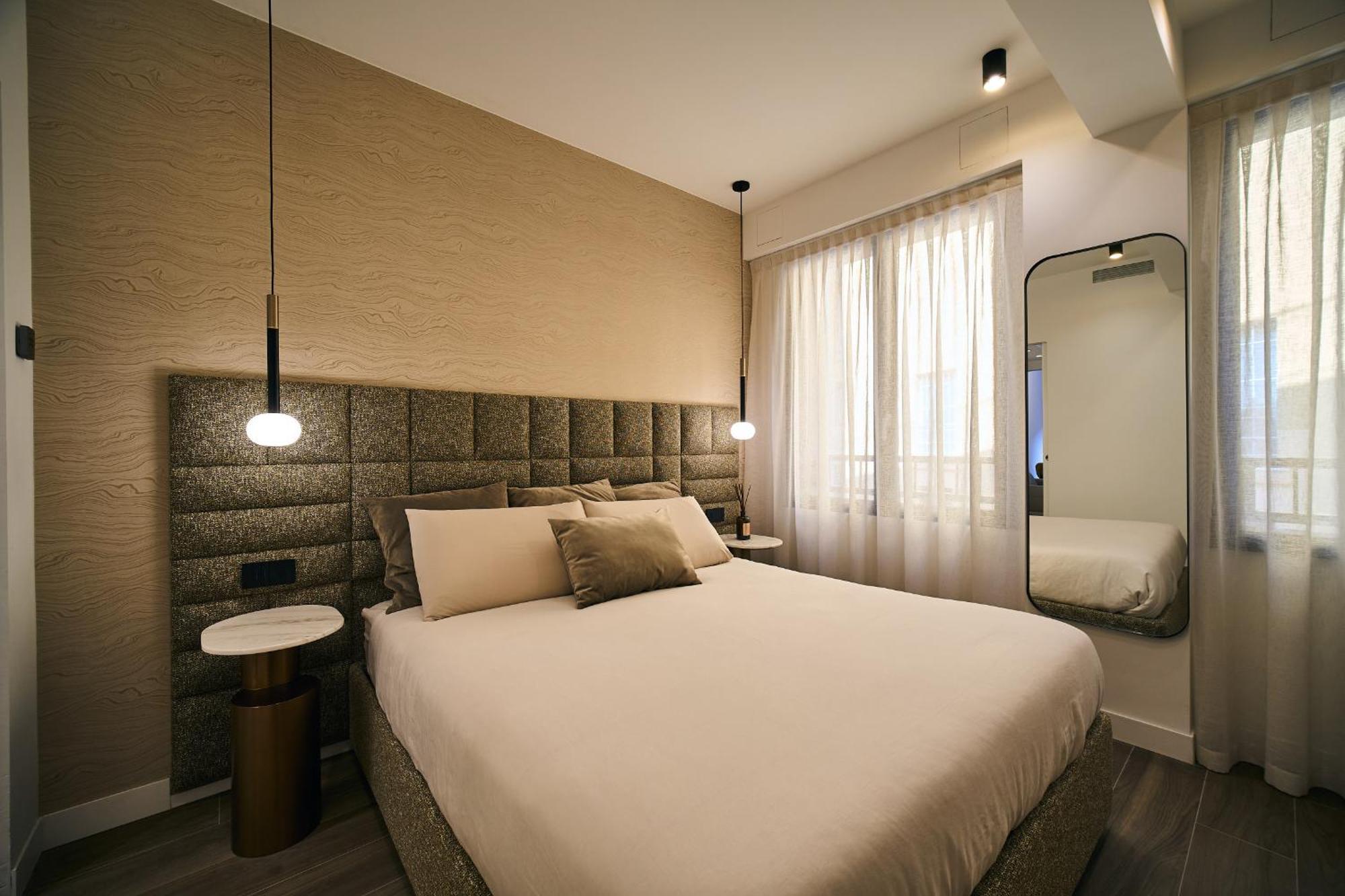 Picasso Golden House Next To Duomo Apartment มิลาน ภายนอก รูปภาพ
